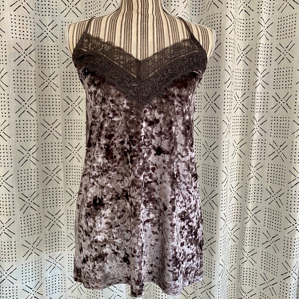 Crushed Velvet Lace Detail Tank Top